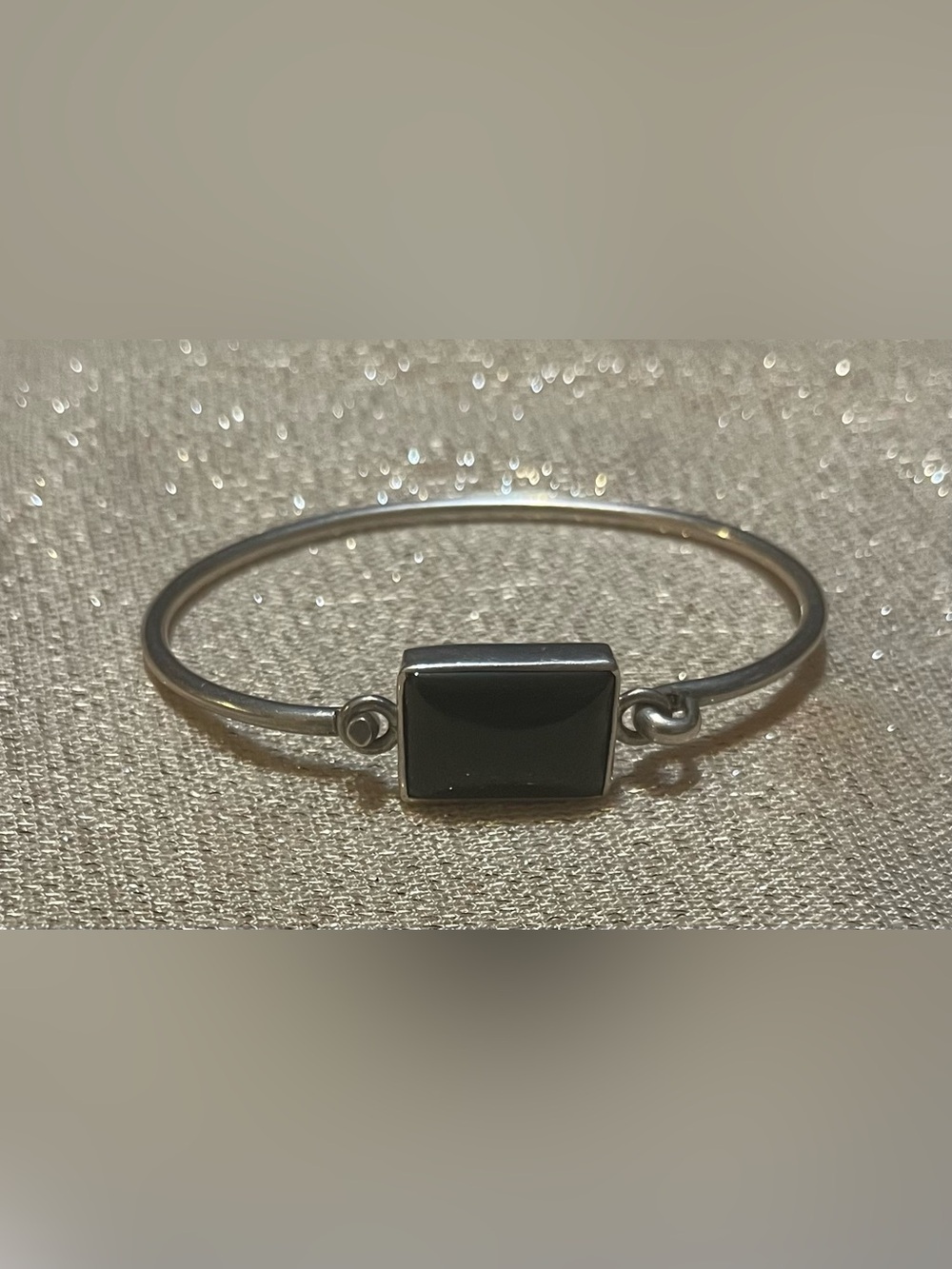 Vintage Mexico 925 Sterling Silver Bangle Bracelet With Bezel Set Onyx Center